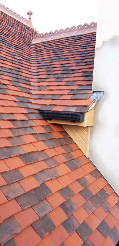 tile roofing contractos in tendring services essex